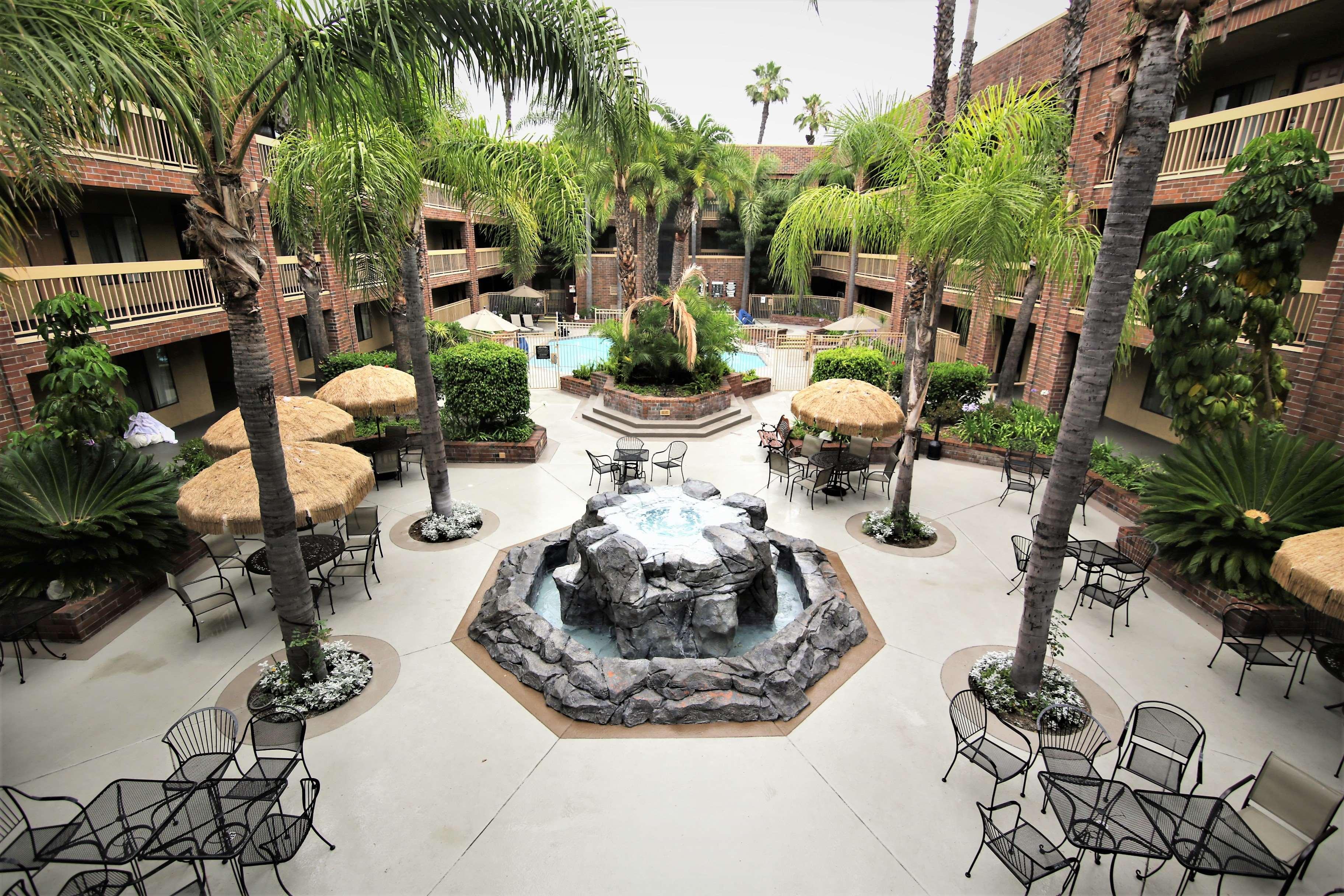 Best Western Plus Meridian Inn & Suites, Anaheim-Orange Exteriör bild