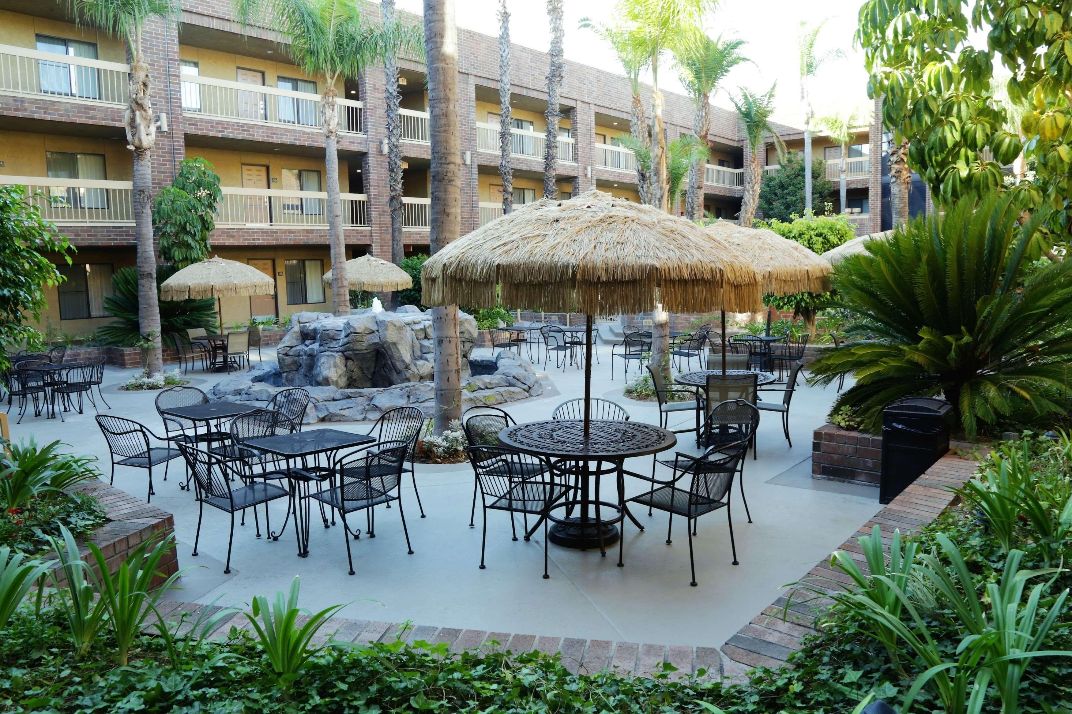 Best Western Plus Meridian Inn & Suites, Anaheim-Orange Exteriör bild