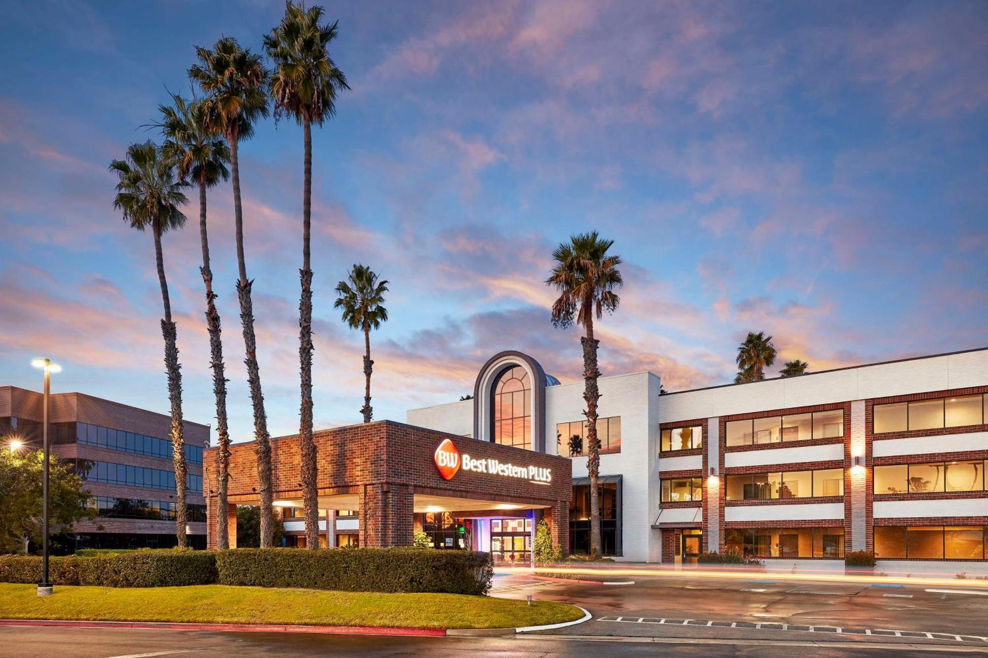 Best Western Plus Meridian Inn & Suites, Anaheim-Orange Exteriör bild