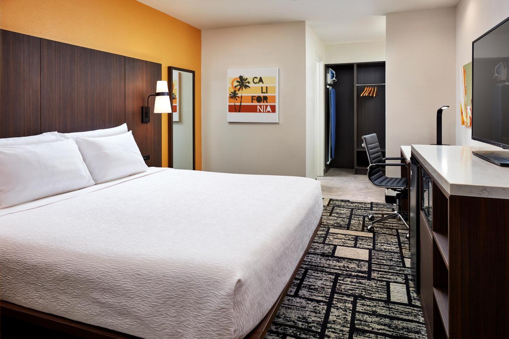 Best Western Plus Meridian Inn & Suites, Anaheim-Orange Exteriör bild
